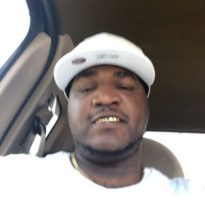 Meet your Posher, Alexus